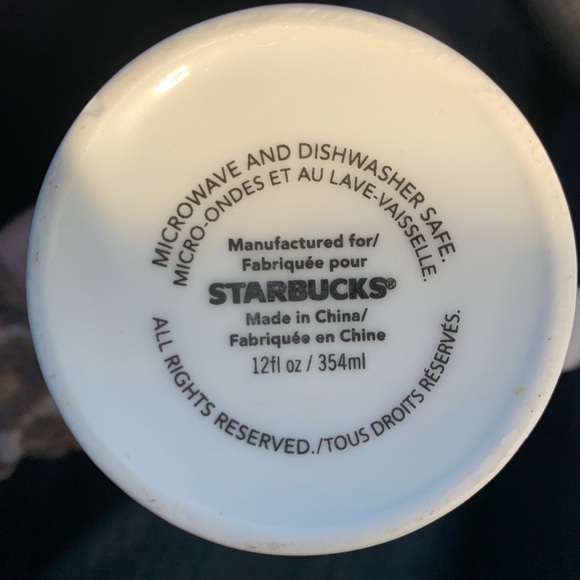 ❤️🎄☃️STARBUCKS HOLIDAY CHRISTMAS MUG🎄☃️❤️ - Picture 4 of 7